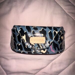 Consuela Black and Cream Patterned Case